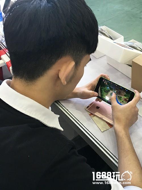 请闭眼！ 《超级地城之光》厦门X-ACG展会现场互动超嗨！[多图]
