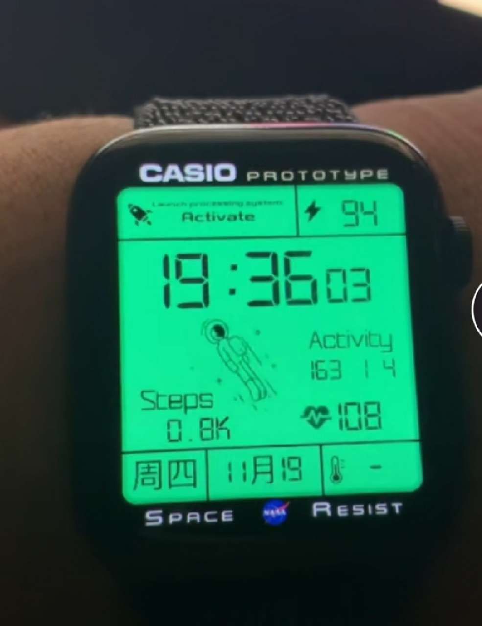 I watch卡西欧表盘壁纸怎么设置？卡西欧nasa宇航员表盘壁纸设置教程[多图]
