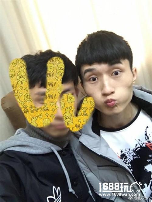 探秘AG超玩会队内训练，Vv正在苦练拳击技术！[多图]