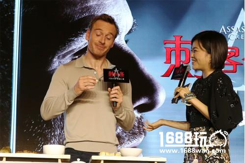 法鲨性感亮相《刺客信条》中国首映式[多图]