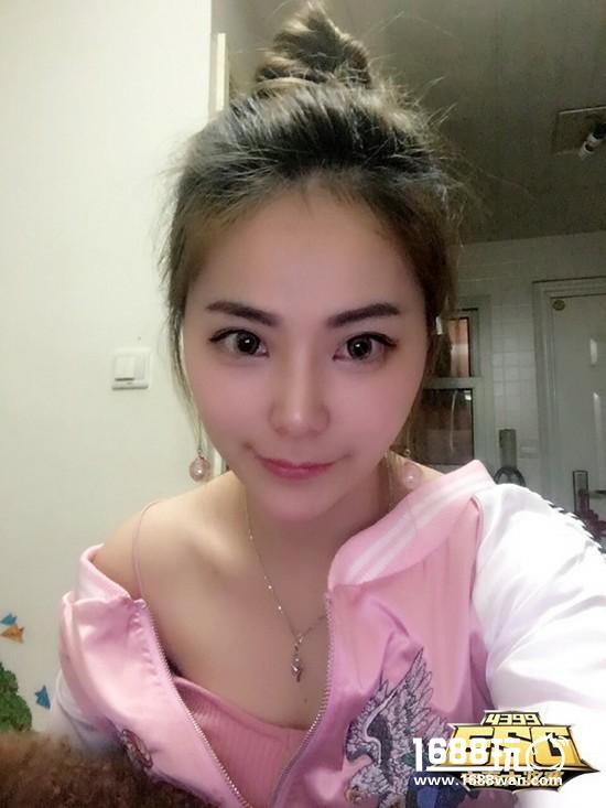肤白貌美大长腿4399ESG和showgirl的亲密接触[多图]