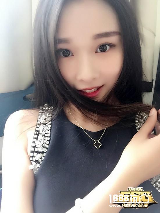 肤白貌美大长腿4399ESG和showgirl的亲密接触[多图]