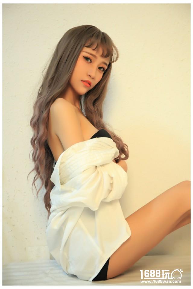 球球大作战美女惹火写真 虎牙直播有球玩更有球看[多图]
