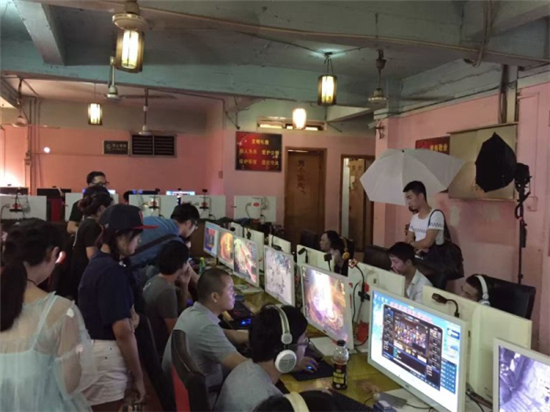 哪个男人没有这样一段过去 直击魔域口袋版海报拍摄现场[多图]