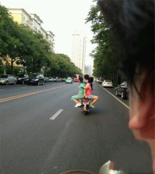 每日囧图：一个新的福利职业[多图]