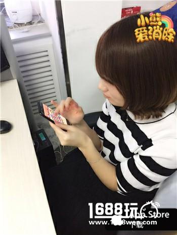 是谁抱走了 《小熊爱消除》的萌动玩偶？[多图]