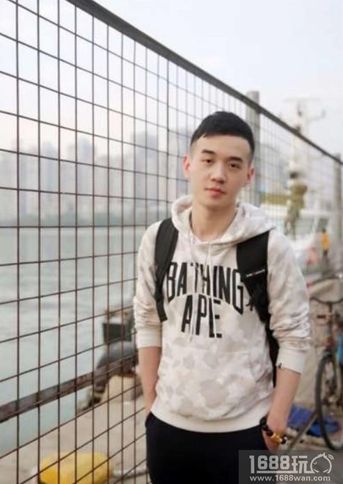蛋蛋斗鱼直播首秀，伪声撩汉爆笑全场[多图]