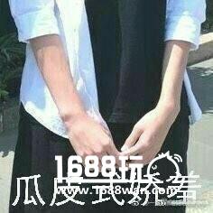 电竞圈鹿晗？王者荣耀主播孤影首露真颜，迷妹疯狂围堵[多图]