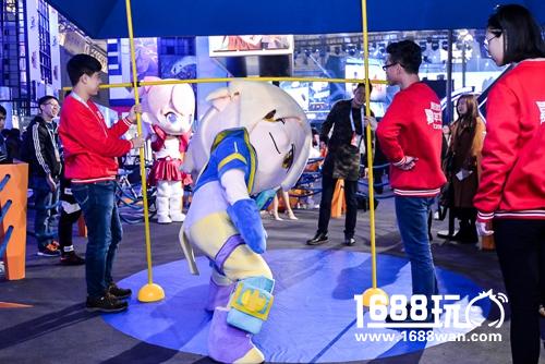 《天天酷跑》巨屏体感引爆TGC2016 明星表演赛看点十足[多图]图片5