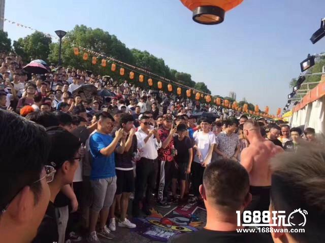 斗鱼嘉年华人气火爆，手游竞技直播竟选用二手手机[多图]图片4