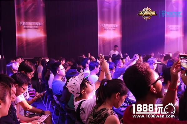 【KPL】神秘明星即将现身比赛现场，是选手还是解说？[多图]图片4